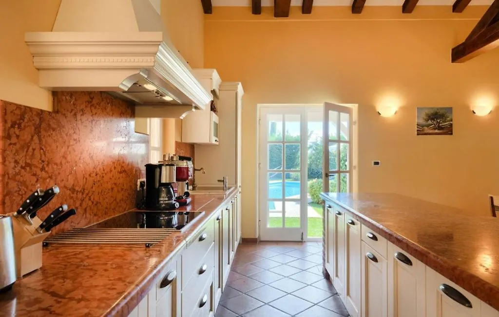 Beautiful Villa Chantilly With Pool In Visnjan Fabci Croatia